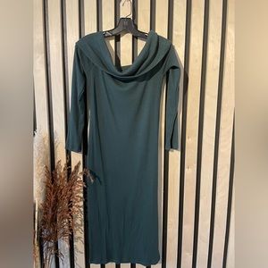Forever 21 long sleeve off the shoulder midi dress, size L
